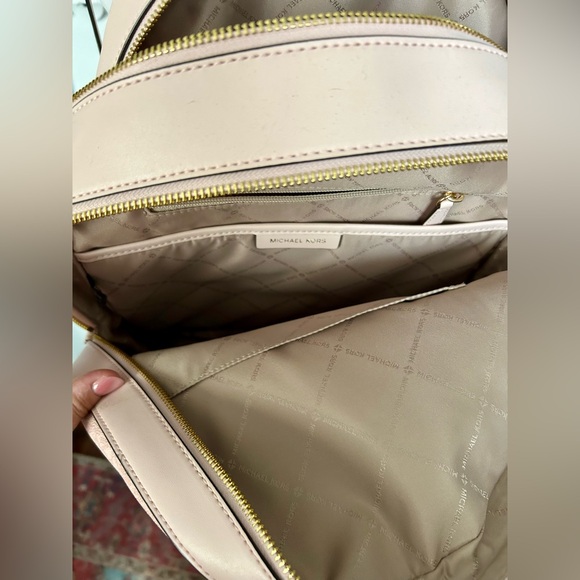 Michael Kors Large Jaycee Logo Pink Backpack - Picture 7 of 11